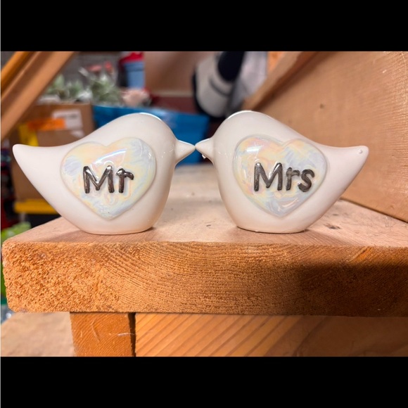 Mr and Mrs Ceramic Love Birds - Picture 1 of 2